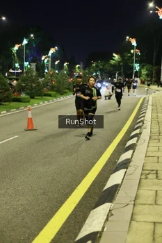 Runner Photo 4288137