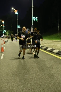 Runner Photo 4288145
