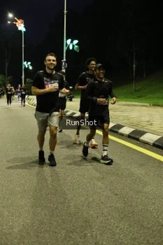 Runner Photo 4288147
