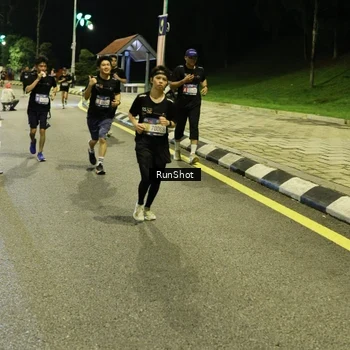 Runner Photo 4288185