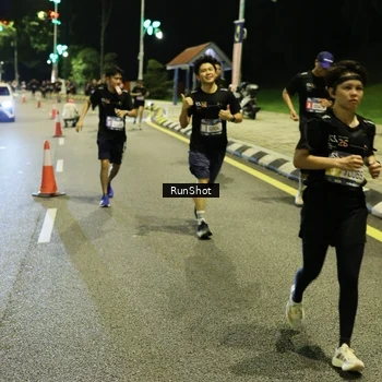 Runner Photo 4288195