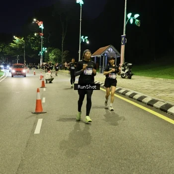 Runner Photo 4288222