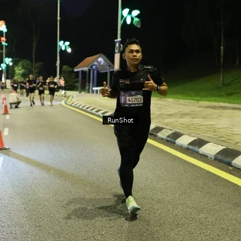 Runner Photo 4288248