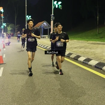 Runner Photo 4288255
