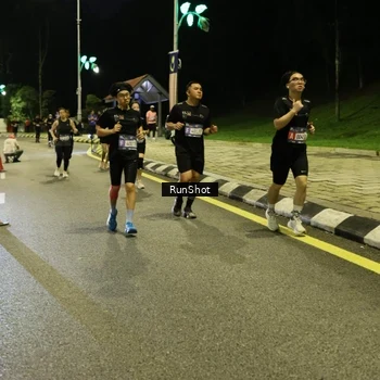 Runner Photo 4288292