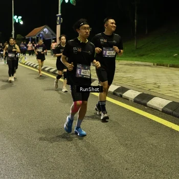 Runner Photo 4288302