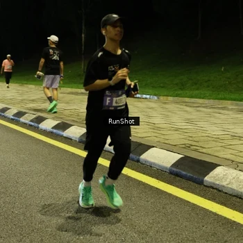 Runner Photo 4288350