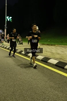 Runner Photo 4288367