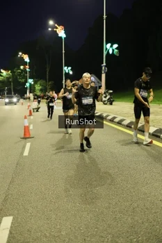 Runner Photo 4288476