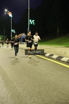 Runner Photo 4288645