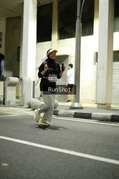 Runner Photo 4289155