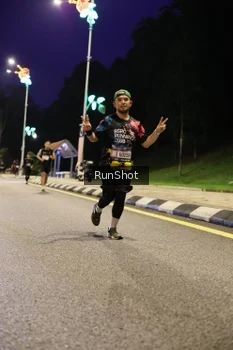 Runner Photo 4289446