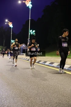 Runner Photo 4289493