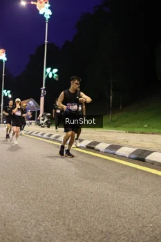Runner Photo 4289546
