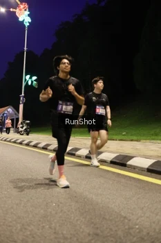 Runner Photo 4289638
