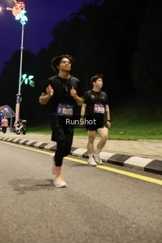 Runner Photo 4289639
