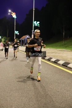 Runner Photo 4289655