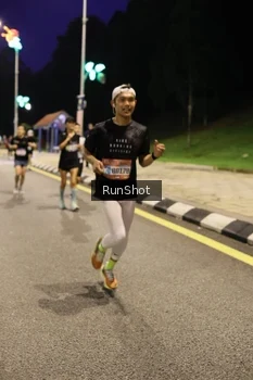 Runner Photo 4289657