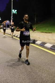 Runner Photo 4289695