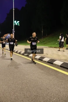 Runner Photo 4289698