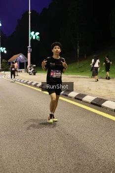 Runner Photo 4289750