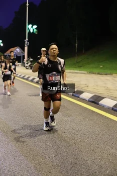 Runner Photo 4290133