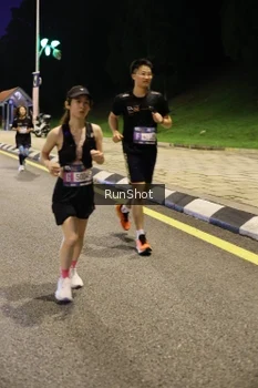 Runner Photo 4290218