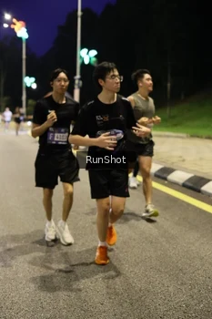 Runner Photo 4290258