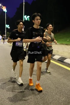 Runner Photo 4290316