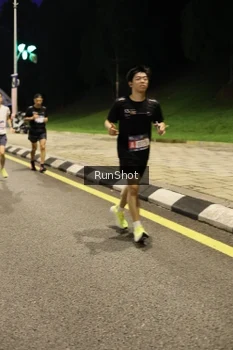 Runner Photo 4290330