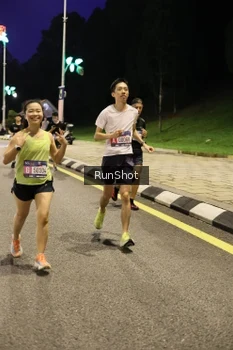 Runner Photo 4290353