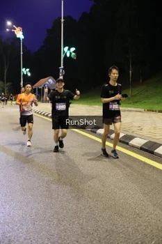 Runner Photo 4290371