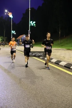 Runner Photo 4290372