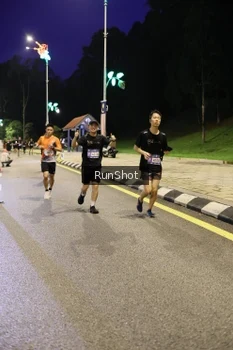 Runner Photo 4290373