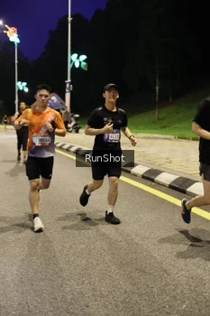 Runner Photo 4290378