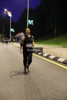 Runner Photo 4290389