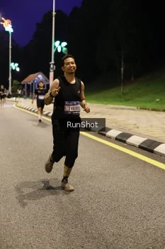 Runner Photo 4290395