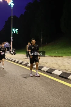 Runner Photo 4290397