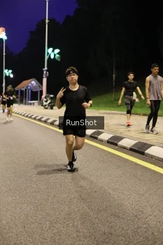 Runner Photo 4290416