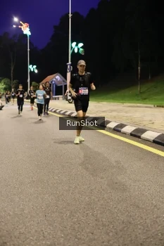 Runner Photo 4290436