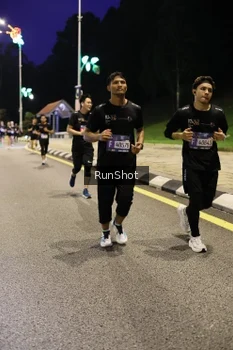 Runner Photo 4290518