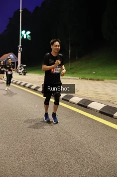Runner Photo 4290523
