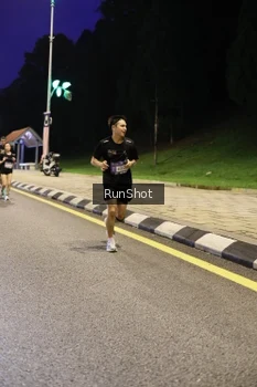 Runner Photo 4290539
