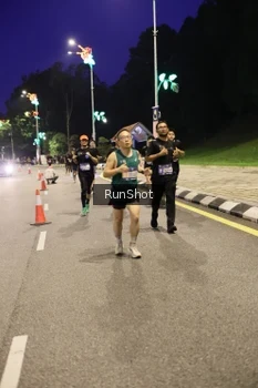 Runner Photo 4290565