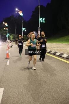 Runner Photo 4290570