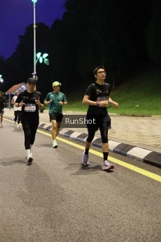 Runner Photo 4290616