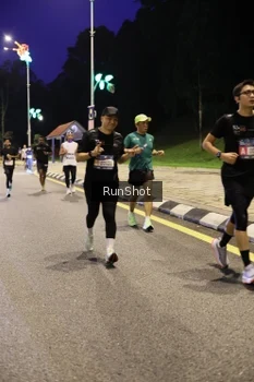 Runner Photo 4290623
