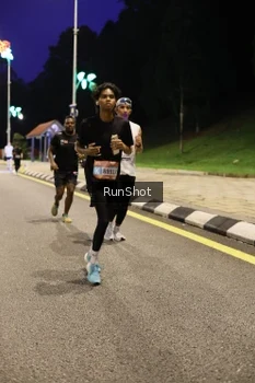 Runner Photo 4290633