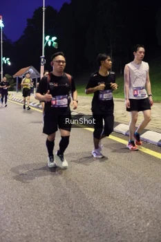 Runner Photo 4290667