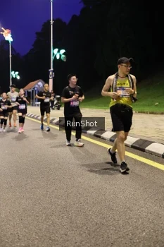 Runner Photo 4290686
